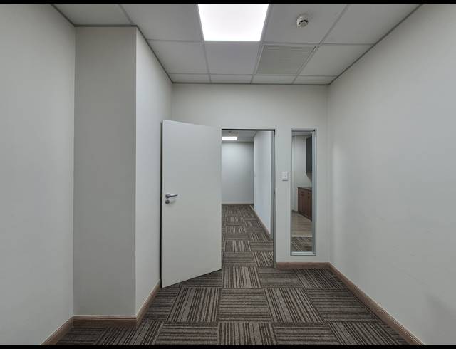 130M² OFFICE TO LET IN ROSEBANK